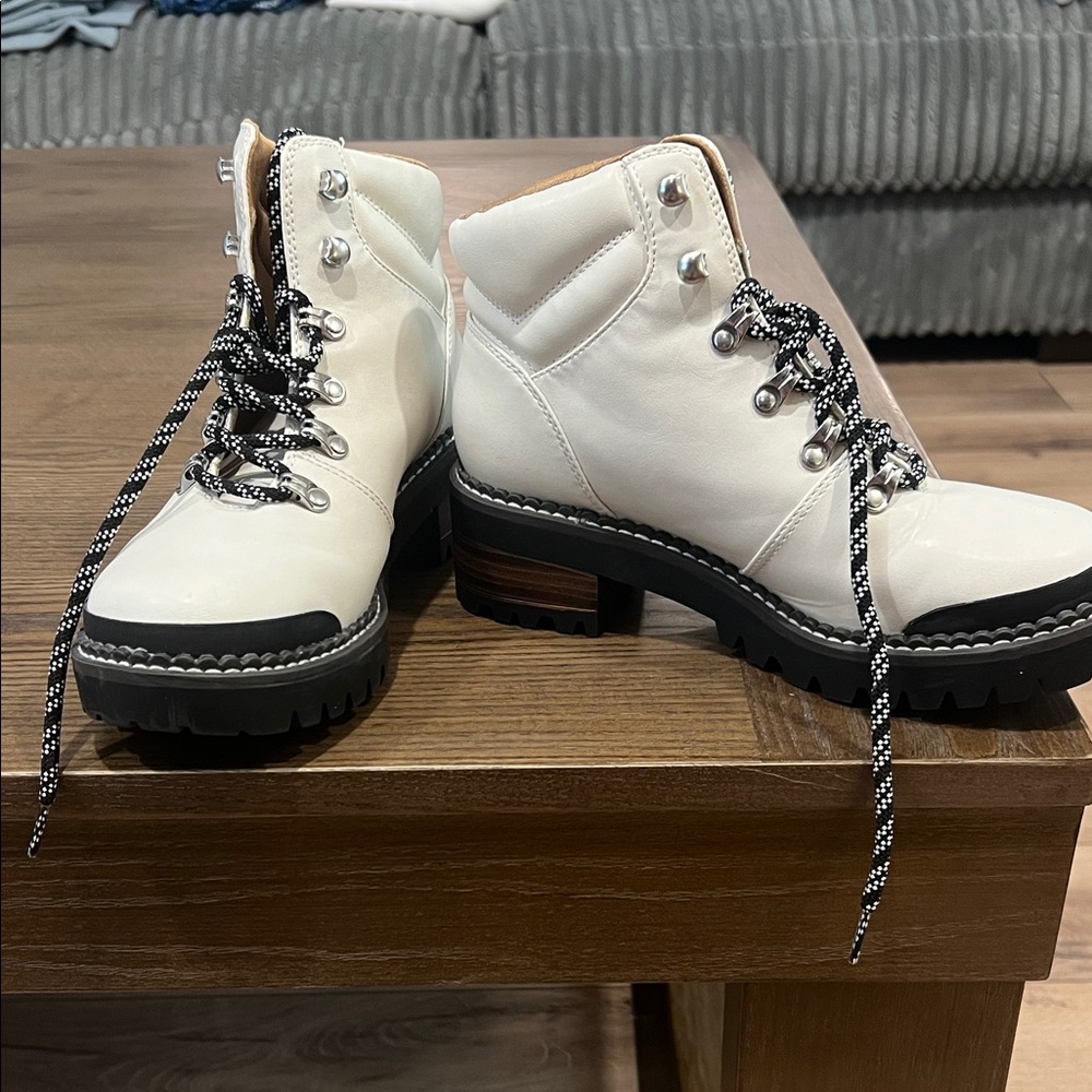 Universal Thread White Combat Boots